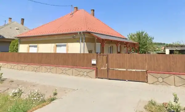 Eladó családi ház, Dabas 3 szoba 80 m² 52.99 M Ft