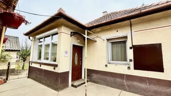 Eladó családi ház, Újhartyán 1 szoba 65 m² 47.99 M Ft