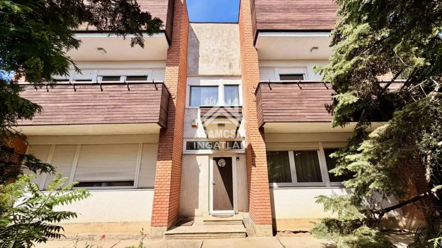 eladó családi ház, Újhartyán