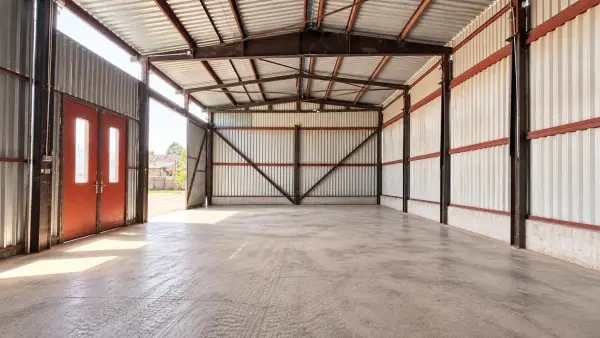 Eladó raktár, Alsónémedi 700 m² 95 M Ft