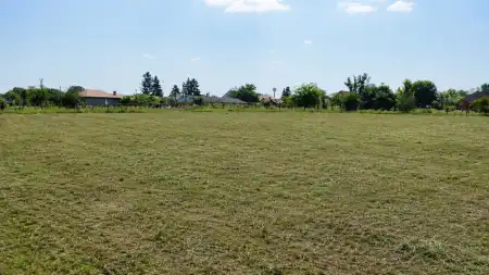 Eladó telek, Inárcs 1696 m² 49.99 M Ft