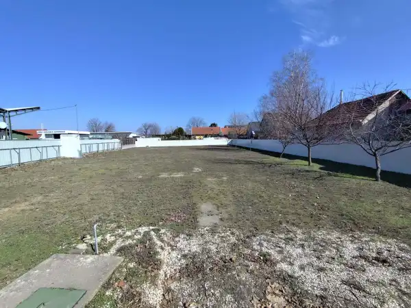 Kiadó Építési telek, Dabas 1460 m² 150 E Ft/hó